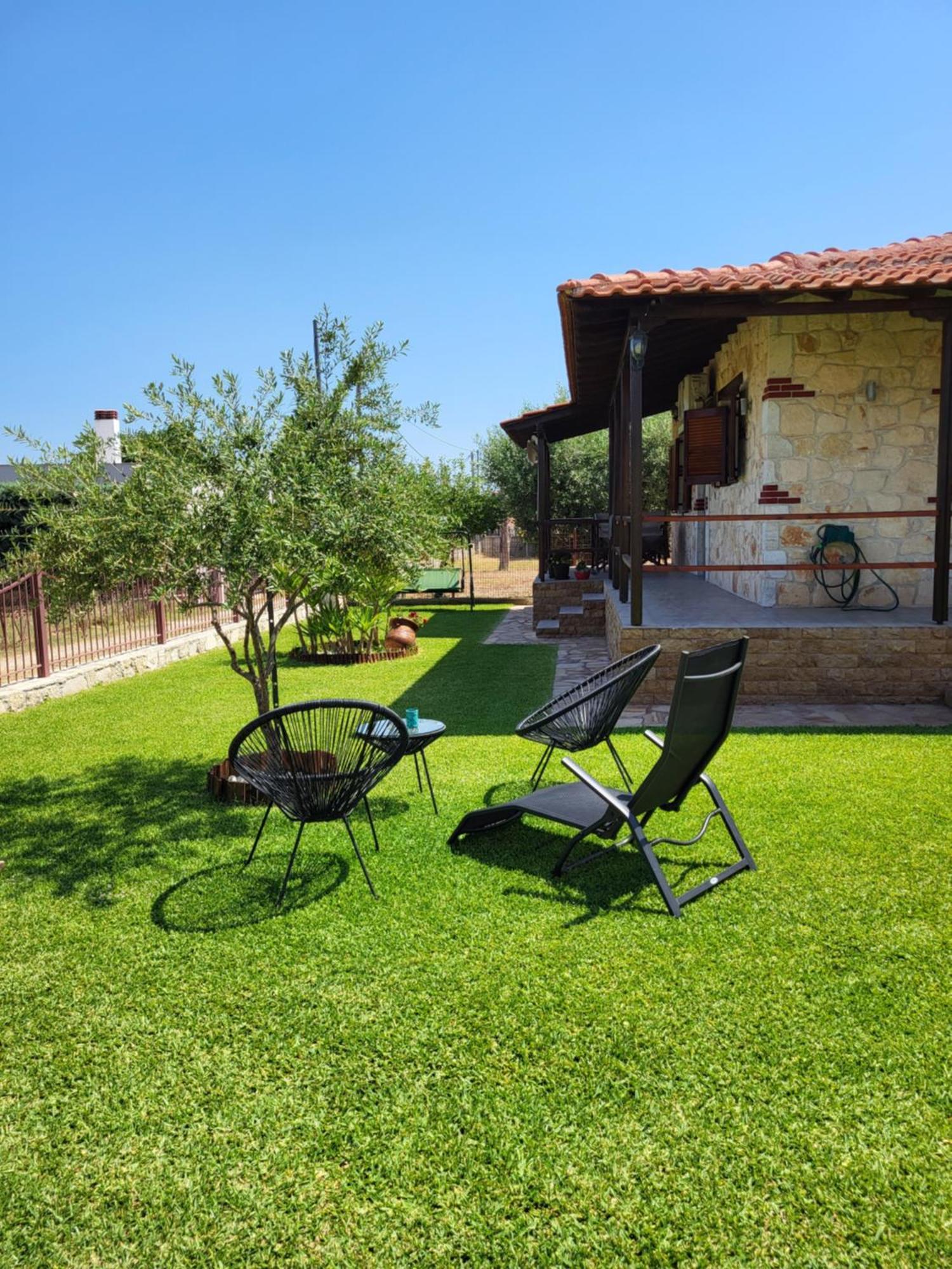 Villa Trifon By Rentalspro Services -Nea Potidea Halkidiki المظهر الخارجي الصورة