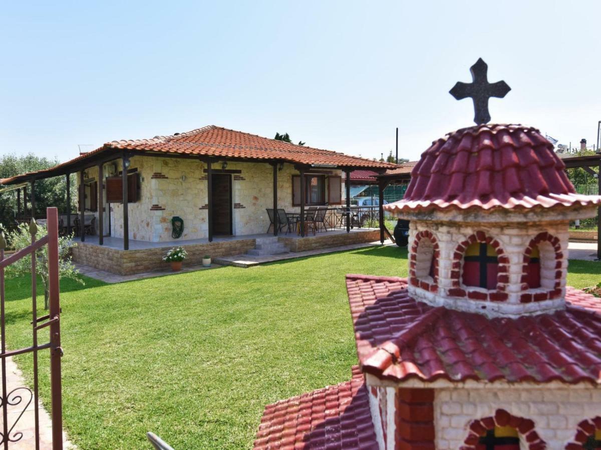 Villa Trifon By Rentalspro Services -Nea Potidea Halkidiki المظهر الخارجي الصورة