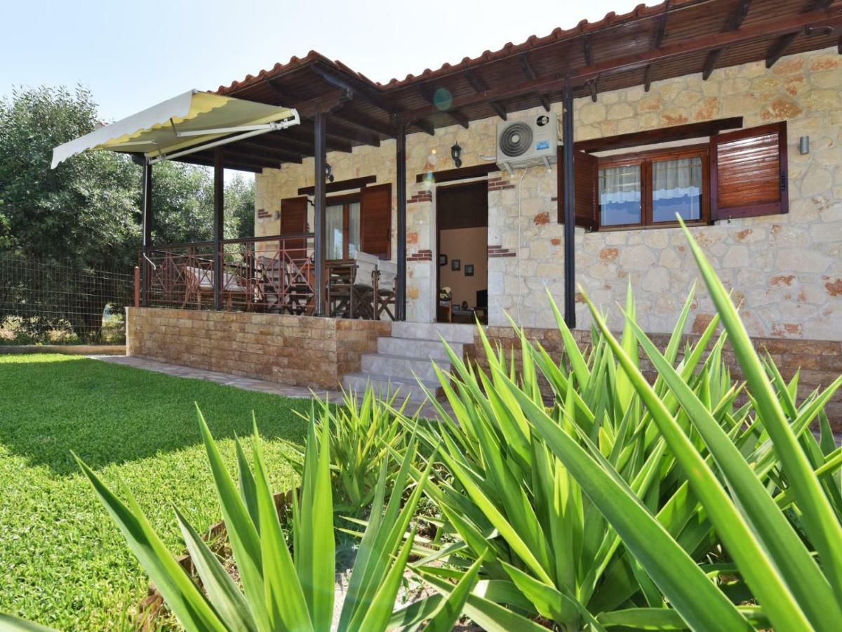 Villa Trifon By Rentalspro Services -Nea Potidea Halkidiki المظهر الخارجي الصورة