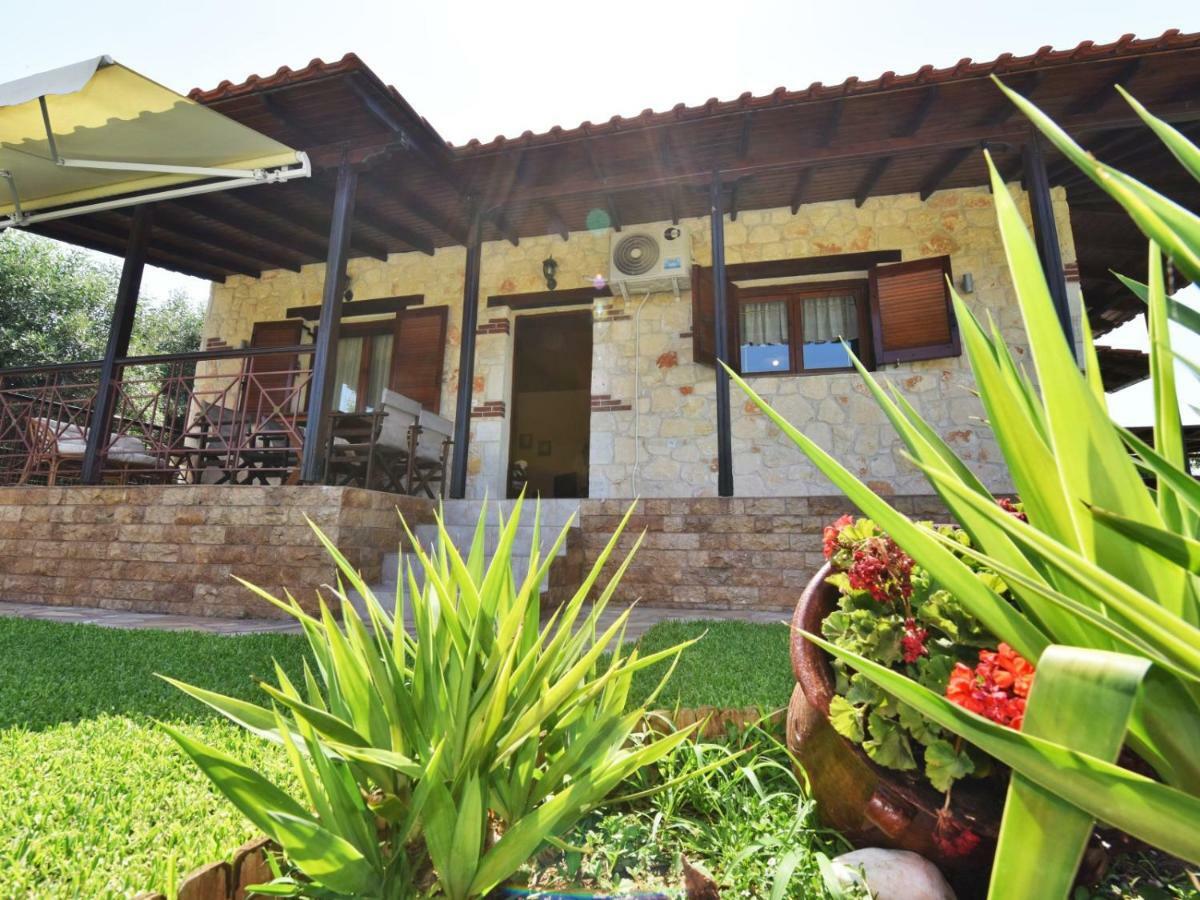 Villa Trifon By Rentalspro Services -Nea Potidea Halkidiki المظهر الخارجي الصورة