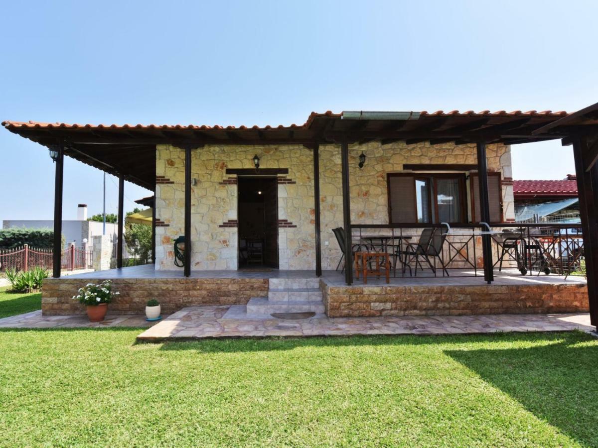 Villa Trifon By Rentalspro Services -Nea Potidea Halkidiki المظهر الخارجي الصورة