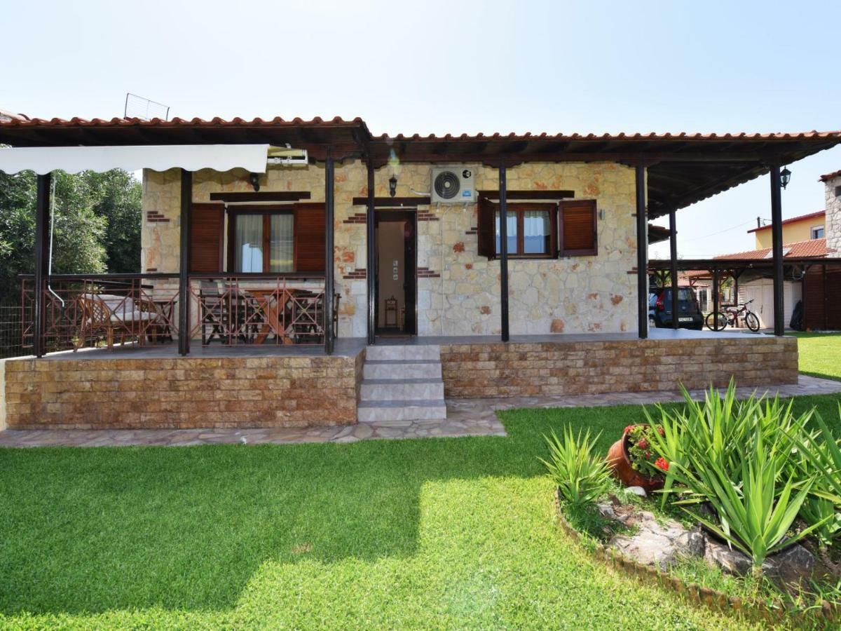 Villa Trifon By Rentalspro Services -Nea Potidea Halkidiki المظهر الخارجي الصورة